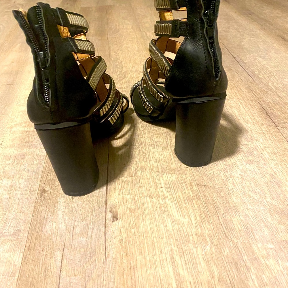 Black sandals
